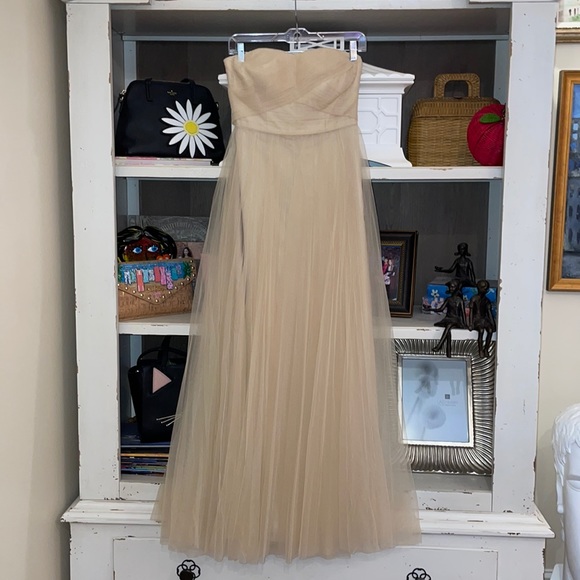 Azazie Beige Tulle Strapless Gown SZ 2/4? EUC - Picture 1 of 3